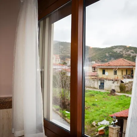 Gk アパート カラブリタ